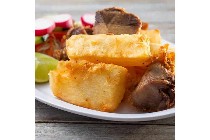 Leonardo’s Pupusería image 3