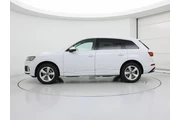 $35998 : Audi Q7 2024 AWD quattro Pre thumbnail