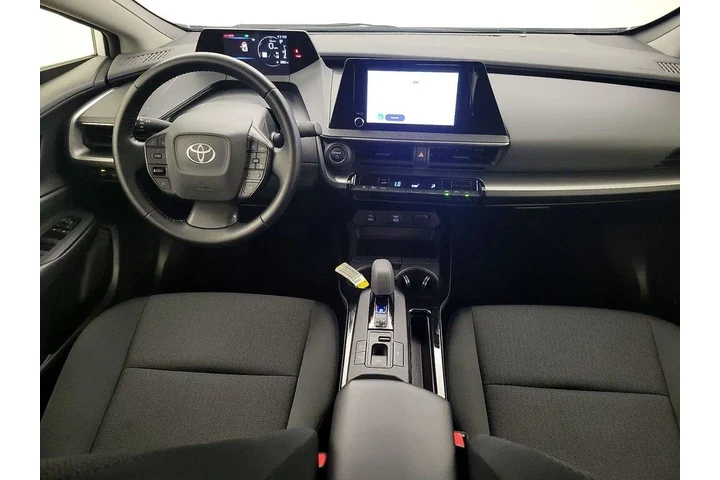 $26998 : Toyota Prius 2024 LE 4dr Hat image 9