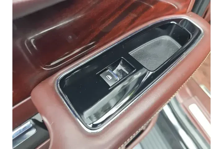 $33990 : Lincoln Navigator L 2018 4x4 image 9