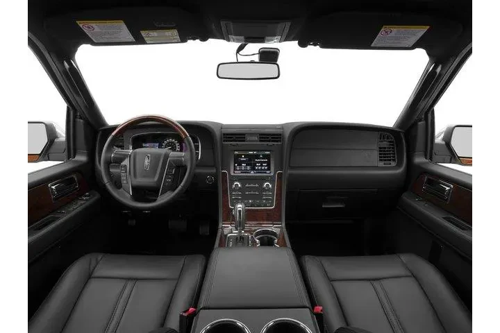 $15990 : Lincoln Navigator 2017 4x2 S image 8