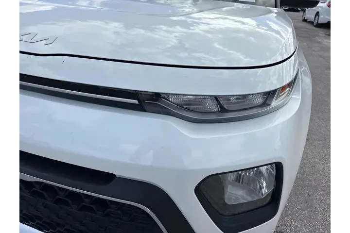 $14988 : Kia Soul 2022 image 9