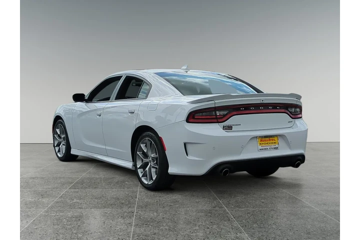 Dodge Charger 2023 GT 4dr Se image 3