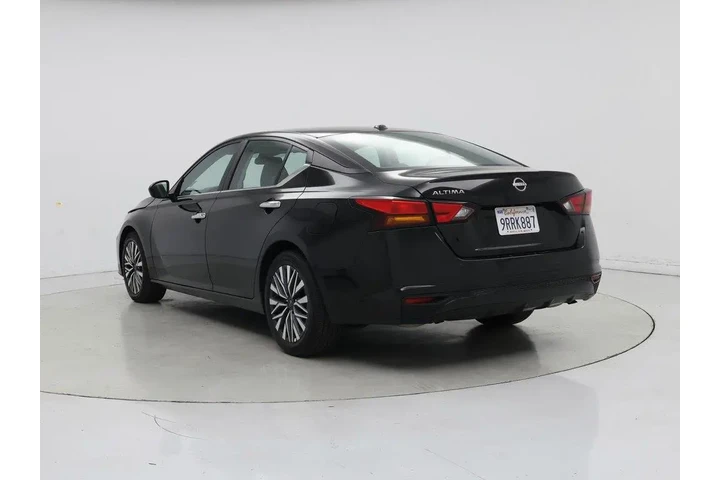 $20998 : Nissan Altima 2025 2.5 SV 4d image 2