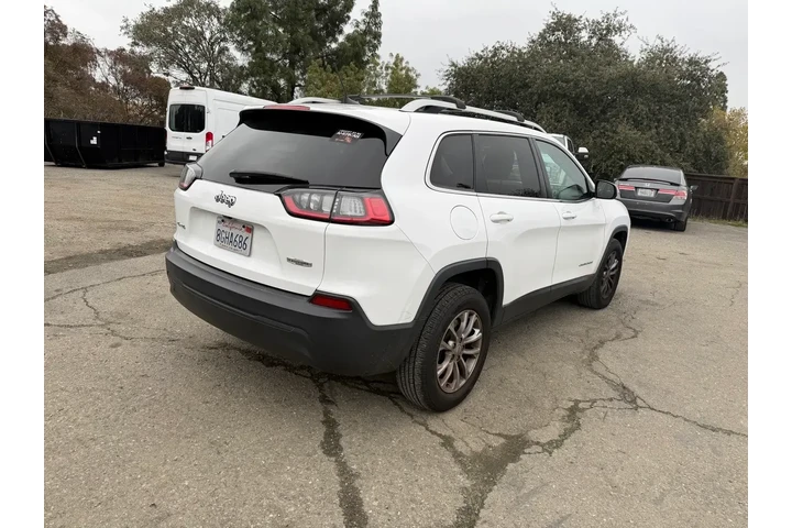 $14000 : Jeep Cherokee 2019 4x4 Latit image 5