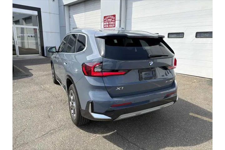 $32943 : BMW X1 2023 AWD xDrive28i 4d image 5