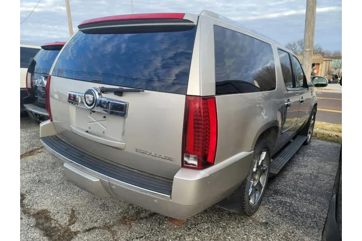 $7000 : 2007 Escalade ESV image 9