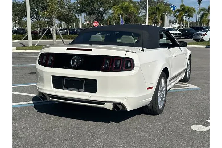 $14985 : Ford Mustang 2013 V6 Premium image 9