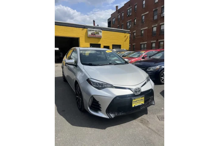$11999 : 2017 Corolla SE image 4