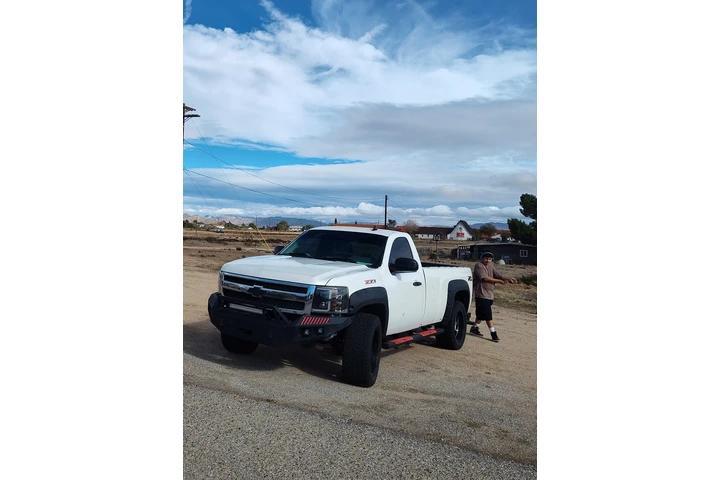 $6900 : Chevrolet Silverado 07 image 2