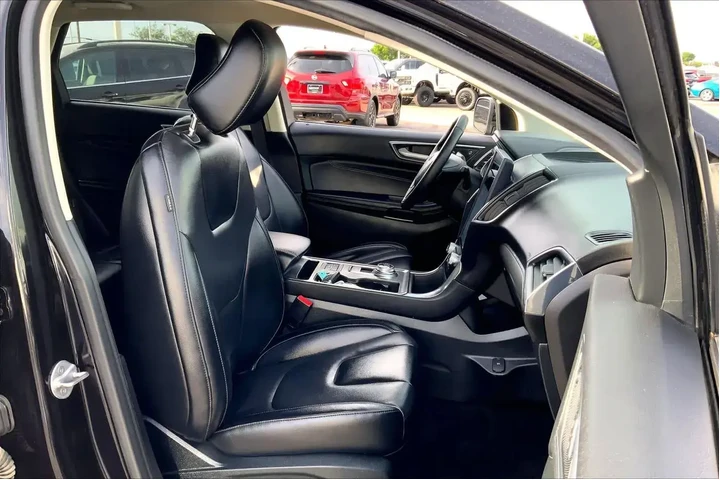 $21921 : Ford Edge 2022 AWD Titanium image 8