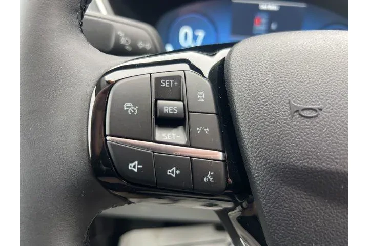 $25528 : Ford Escape 2023 AWD Platinu image 10