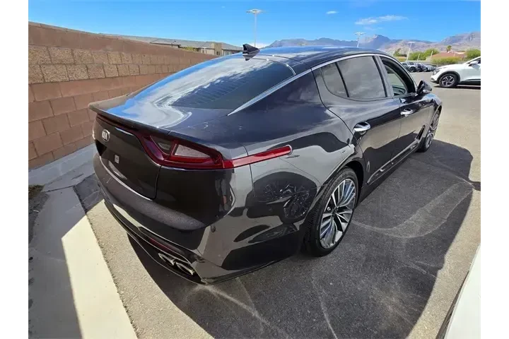 $21885 : Kia Stinger 2019 Premium 4dr image 4