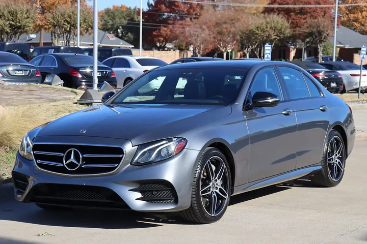 $27998 : 2019 E 450 4MATIC Sedan image 5