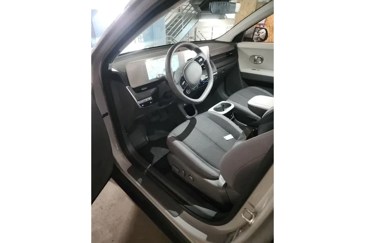 $25995 : Hyundai IONIQ 5 2024 SEL 4dr image 6
