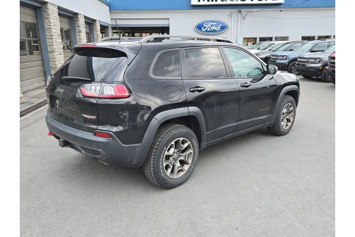 $15990 : Jeep Cherokee 2020 4x4 Trail image 5