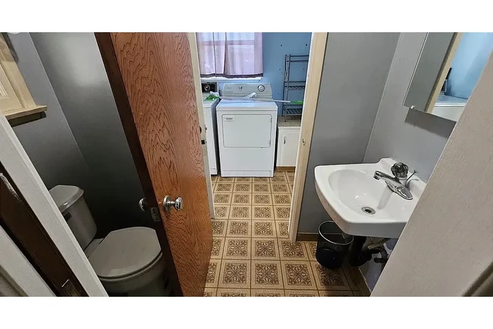 $2200 : ALL UTILITIES INCLUDED‼️S Gate image 3