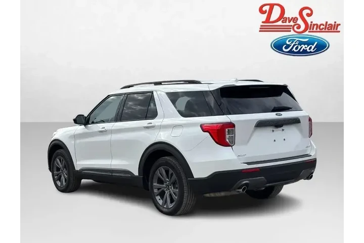 $34555 : Ford Explorer 2023 AWD XLT 4 image 9