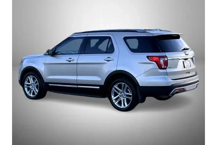 $11495 : Ford Explorer 2017 AWD XLT 4 image 7