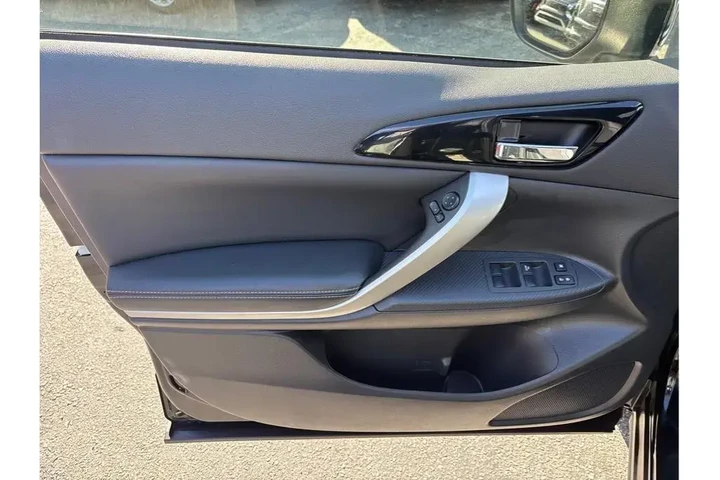 $22388 : Mitsubishi Eclipse Cross 202 image 10