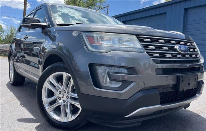 $15288 : 2016 Explorer XLT, CLEAN CARF image 1