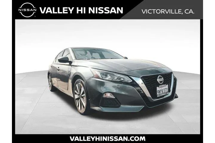 $13997 : Nissan Altima 2021 2.5 SV 4d image 1