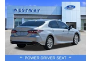 $19749 : Toyota Camry 2021 LE 4dr Sed thumbnail