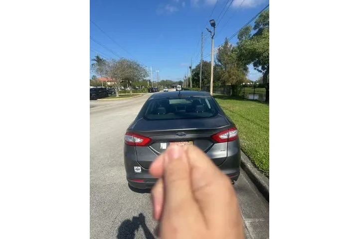 $5000 : Ford Fusion 2014 SE 4dr Seda image 6