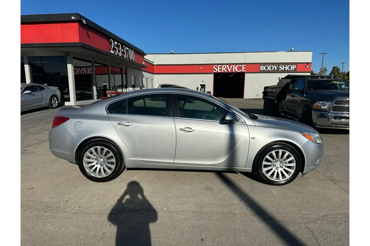 $5450 : 2011 Regal 4dr Sdn CXL RL4 (R image 1