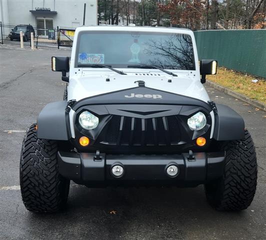 $21000 : Se vende Jeep Wrangle Unlimite image 4