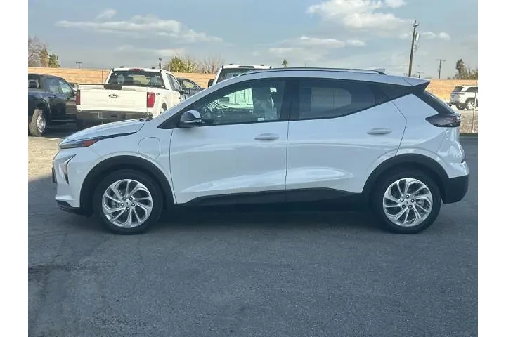 $17990 : Chevrolet Bolt EUV 2022 LT 4 image 6
