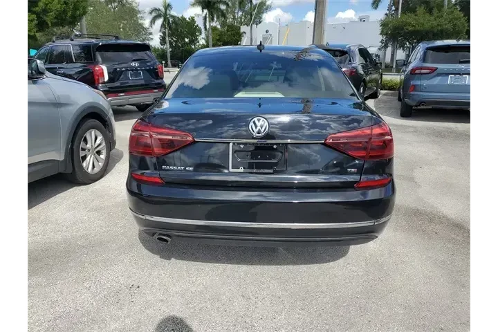 $8990 : Volkswagen Passat 2018 2.0T image 5