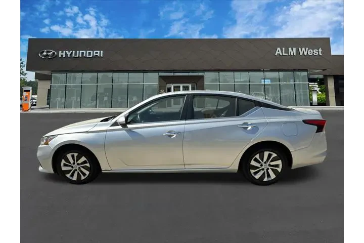 $11820 : Nissan Altima 2019 2.5 S 4dr image 8