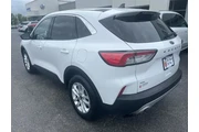 $19799 : Ford Escape 2022 SE 4dr SUV thumbnail