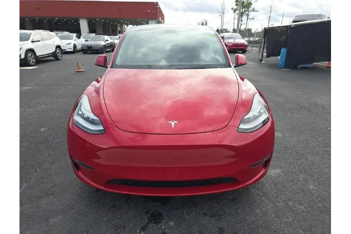$24990 : Tesla Model Y 2021 AWD Long image 2