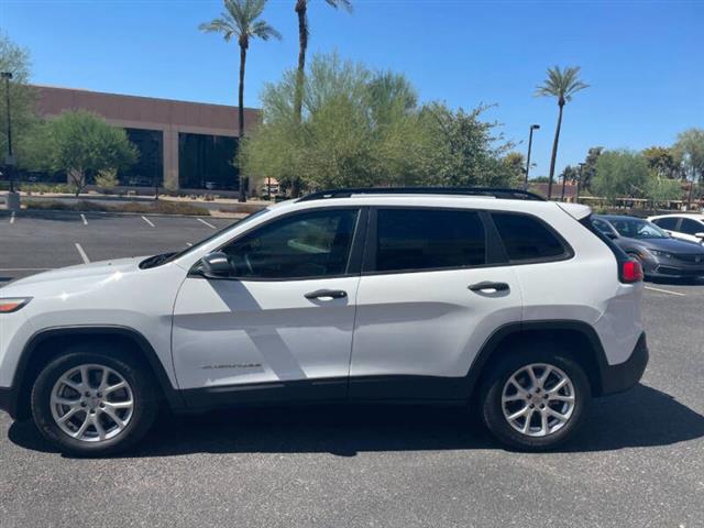 $10995 : 2016 Cherokee Sport image 5