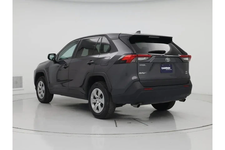 $25998 : Toyota RAV4 2024 AWD LE 4dr image 2