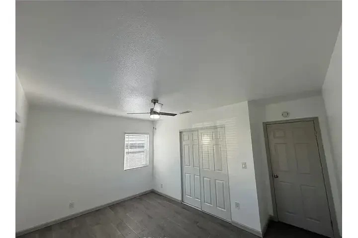 $1990 : READY✳️Blount Pl, Lynwood, CA image 4