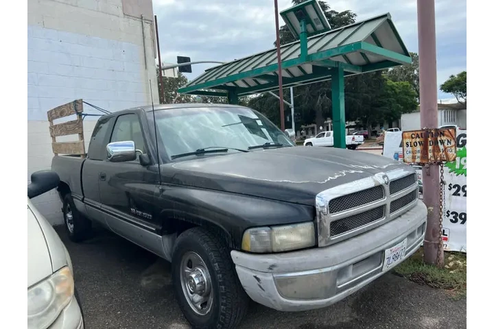 $4400 : 1995 Ram 2500 Laramie SLT image 3