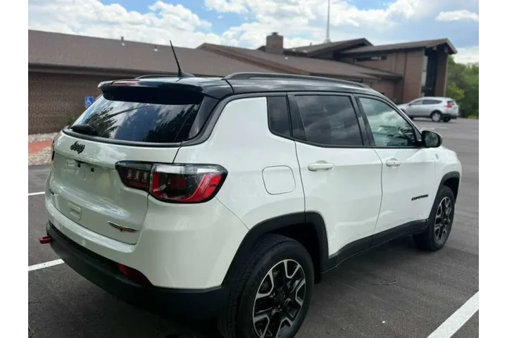 $7999 : 2019 Compass Trailhawk image 5