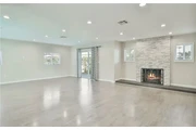 $2950 : Home of convenience!!! thumbnail