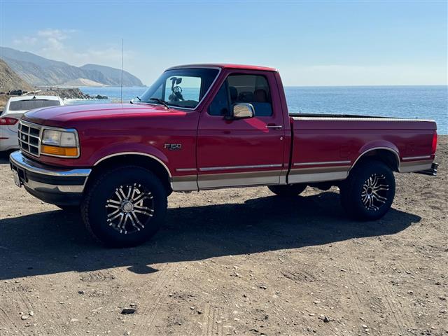 $5000 : 1995 Ford f150 xlt image 3