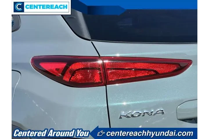 $17555 : Hyundai KONA 2022 AWD SEL 4d image 9