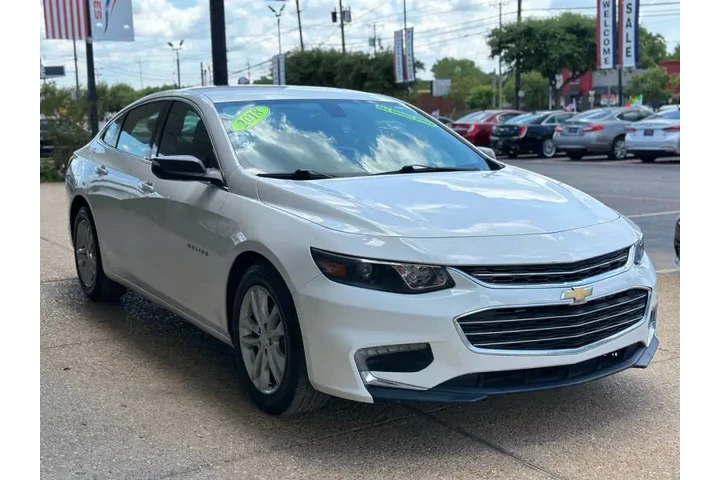 $11499 : 2018 Malibu LT image 4