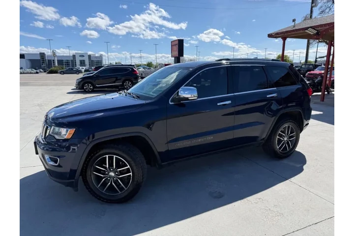 $13999 : 2017 Grand Cherokee Limited image 2