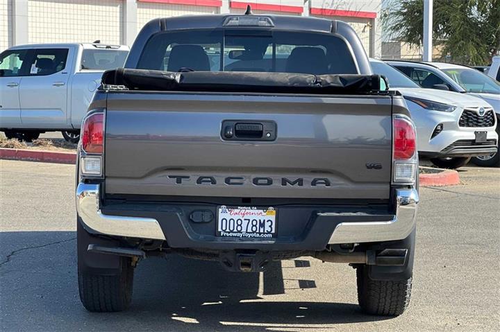 $39800 : Tacoma TRD Off-Road image 6