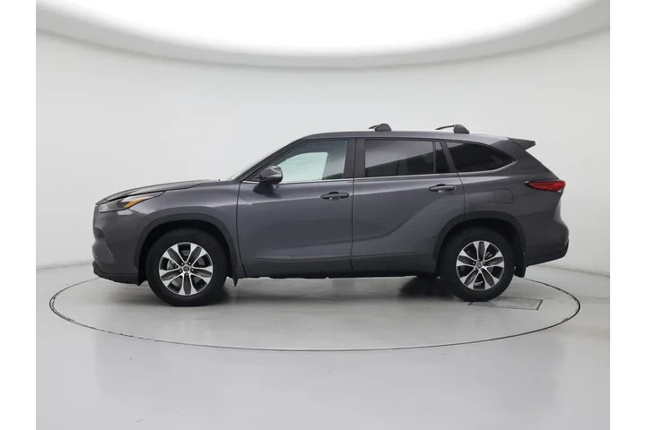 $31998 : Toyota Highlander 2023 AWD X image 3