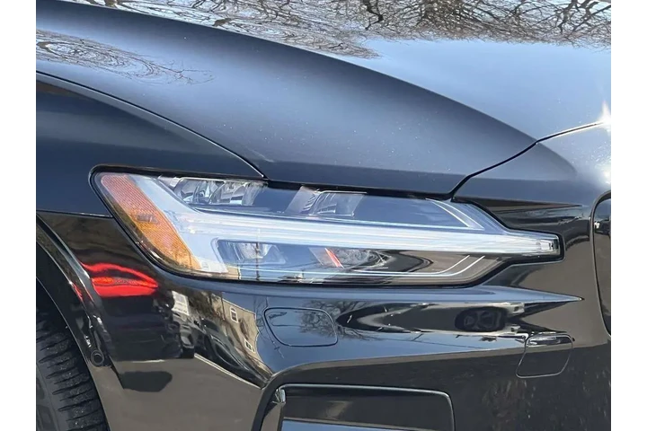 $33000 : Volvo S60 2023 AWD B5 Plus B image 7