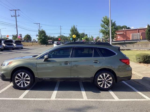 2016 Outback image 5