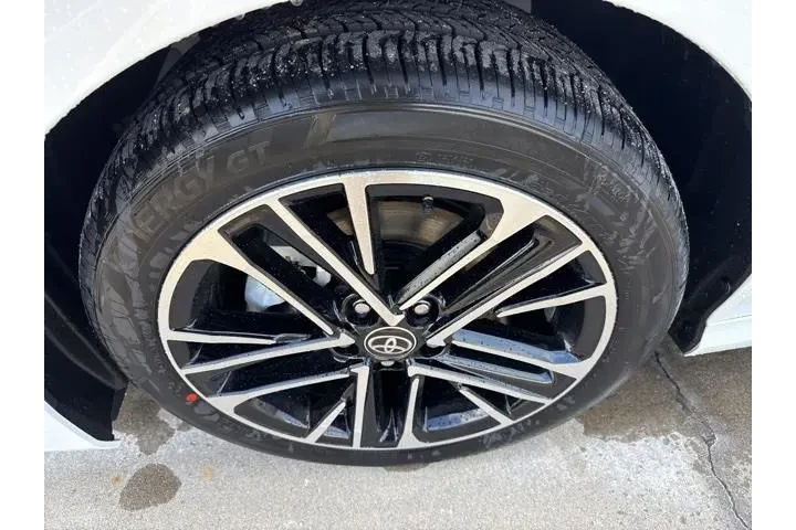 $39938 : Toyota Camry 2026 LE 4dr Sed image 2